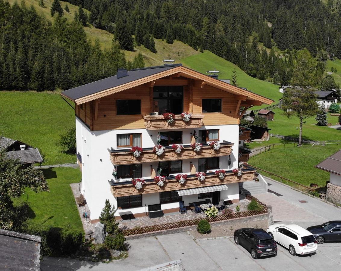 Pension Alpenperle Holzgau Zewnętrze zdjęcie
