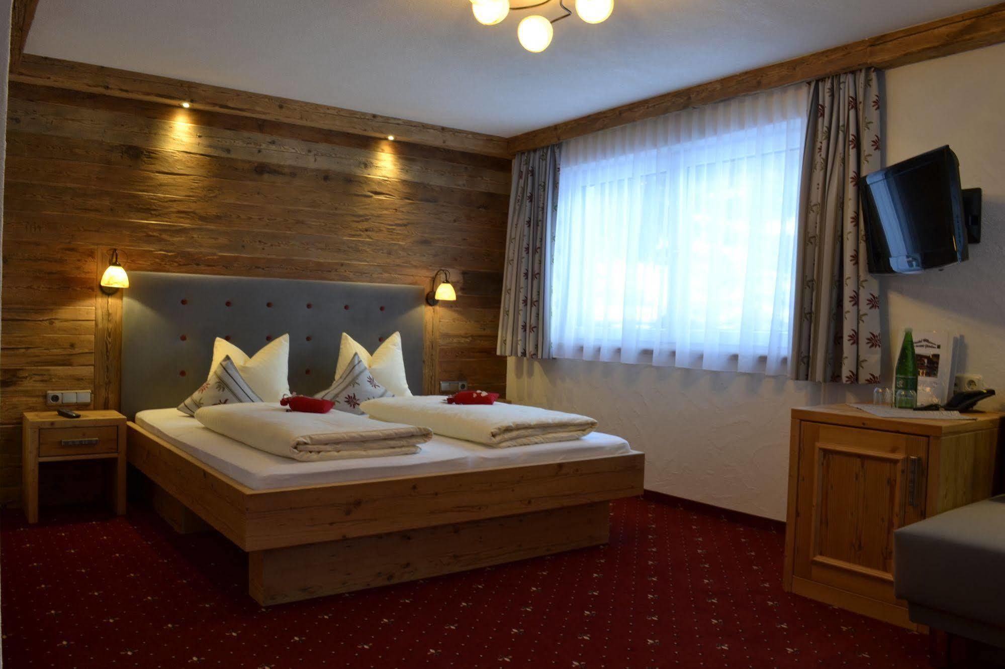 Pension Alpenperle Holzgau Zewnętrze zdjęcie
